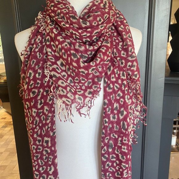 New Authentic Chan Luu Leopard Cheetah Print Cashmere Silk Scarf  Color:… - Picture 3 of 8